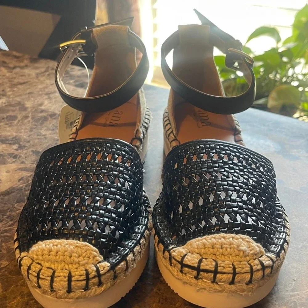 NWT Ana Women's New Approach black woven sandal beige sole black stitching  5.5
